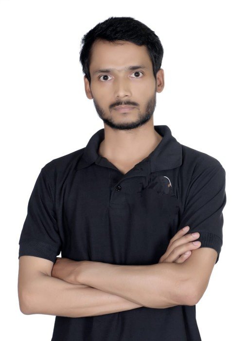 Prateek singh Physics home tutor in Varanasi.